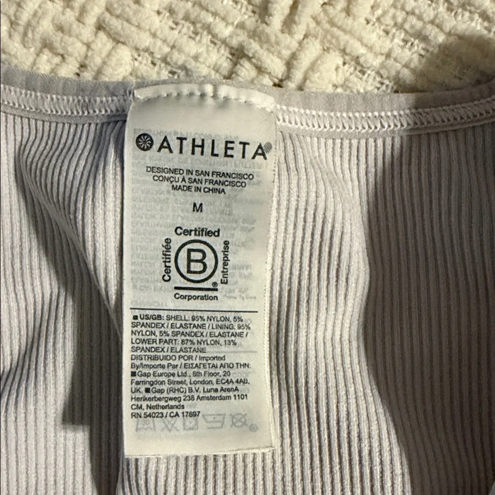 Athleta women’s ribbed sport bra